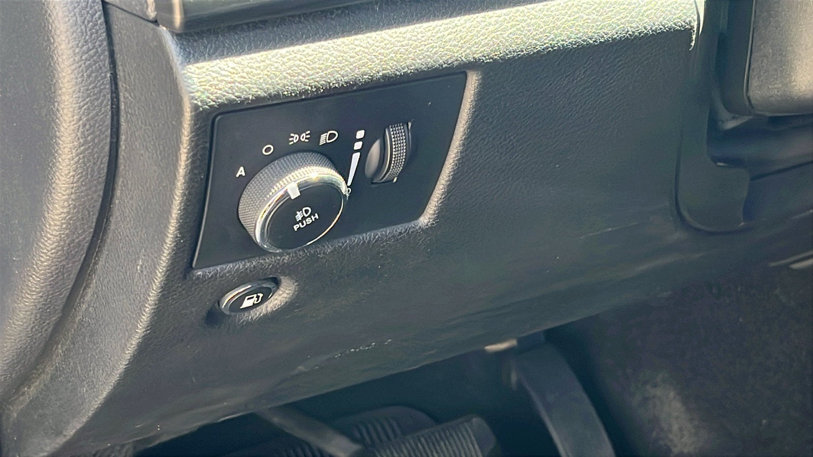 2021 Jeep Grand Cherokee Freedom - Photo 13