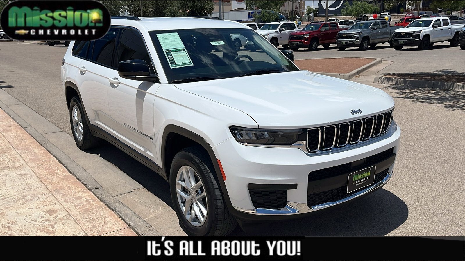 2023 Jeep Grand Cherokee L Laredo 4x4