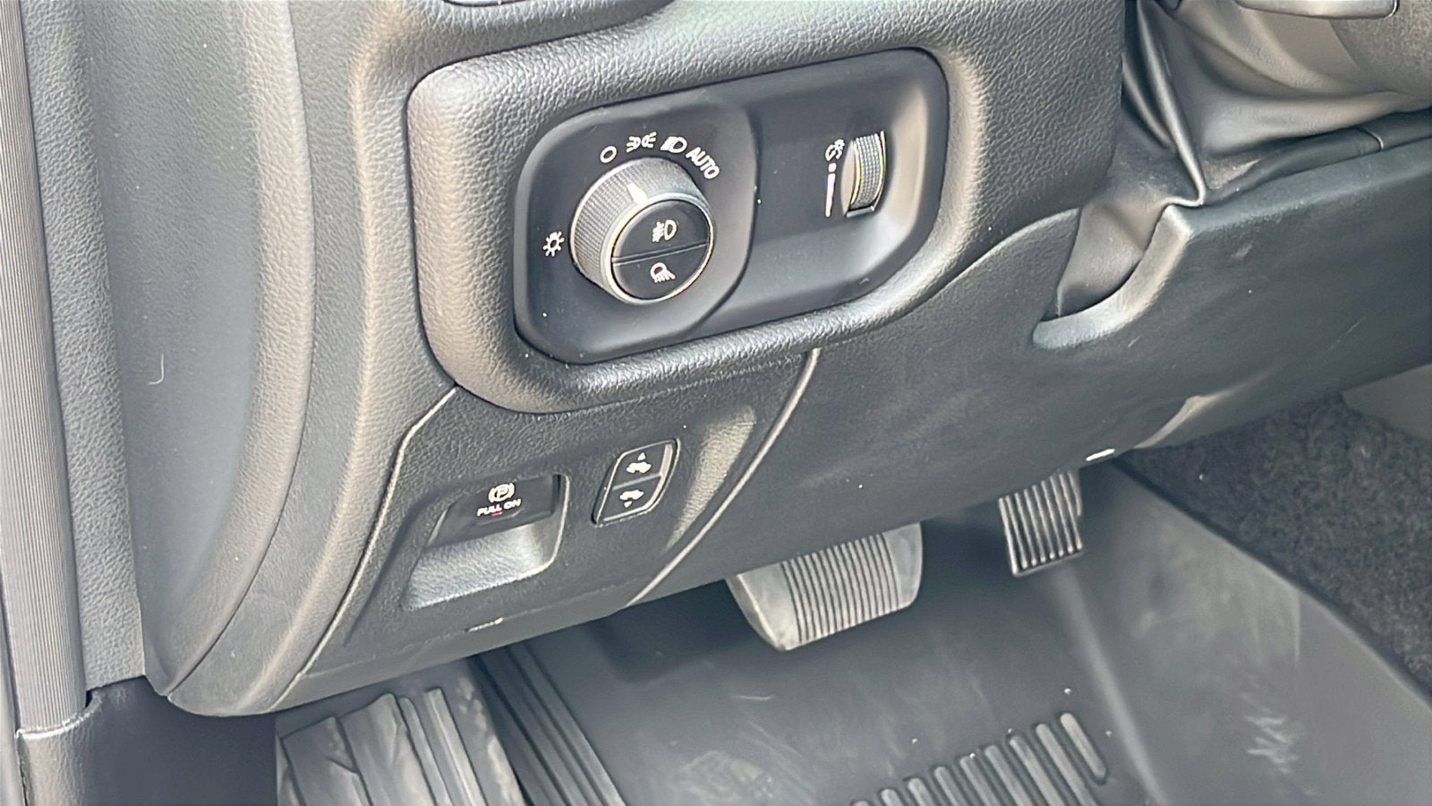 2025 RAM 1500 Lone Star