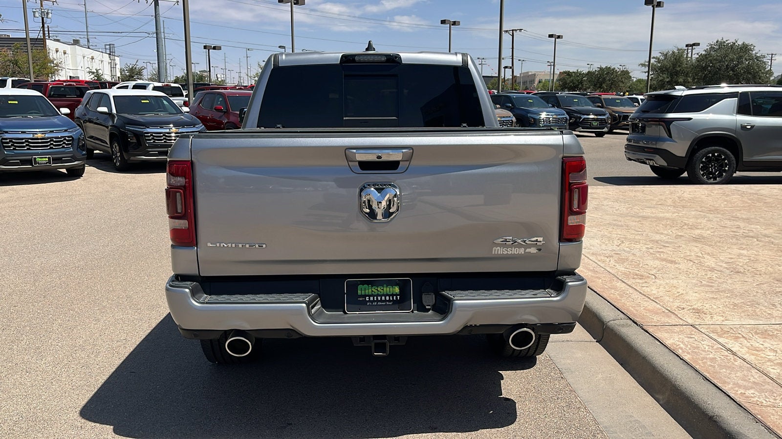 2022 RAM 1500 Limited Crew Cab 4x4 5'7" Box