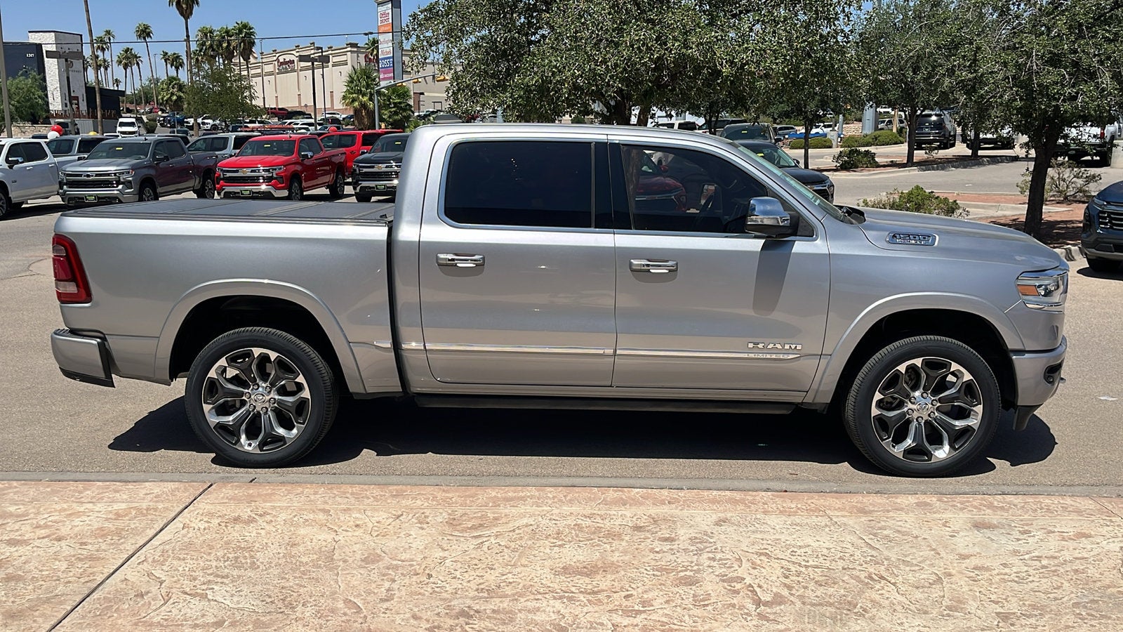 2022 RAM 1500 Limited Crew Cab 4x4 5'7" Box