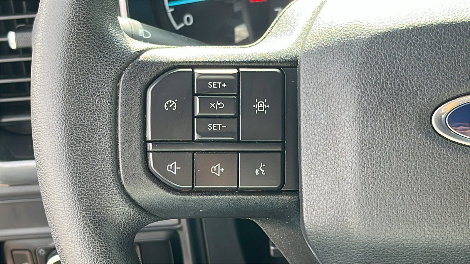 2023 FORD TRUCK F-150 Base