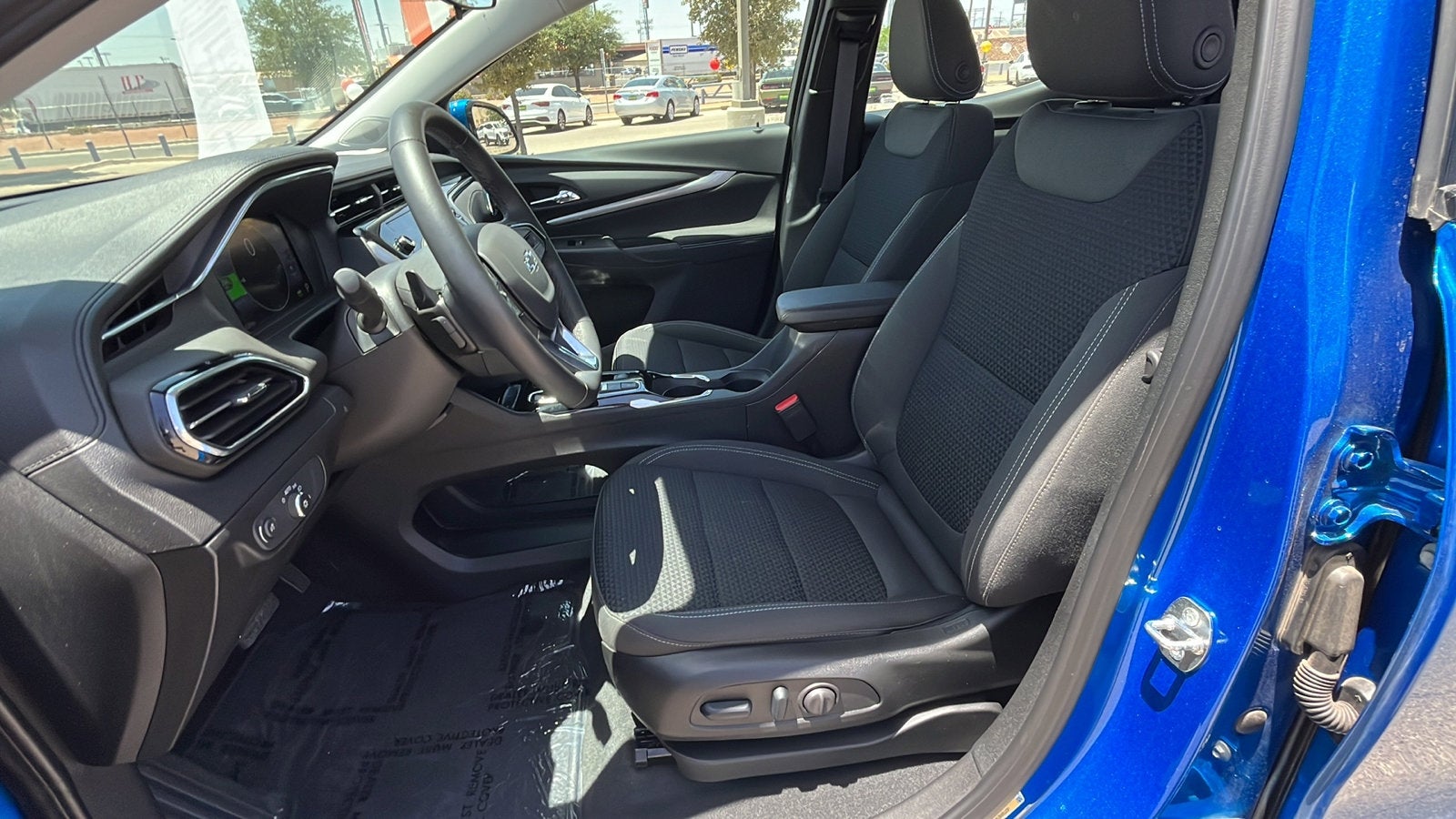 2023 Chevrolet Bolt EUV LT