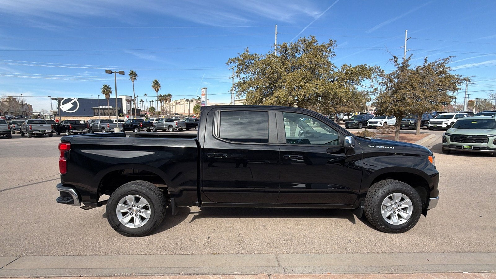2025 Chevrolet Silverado 1500 LT