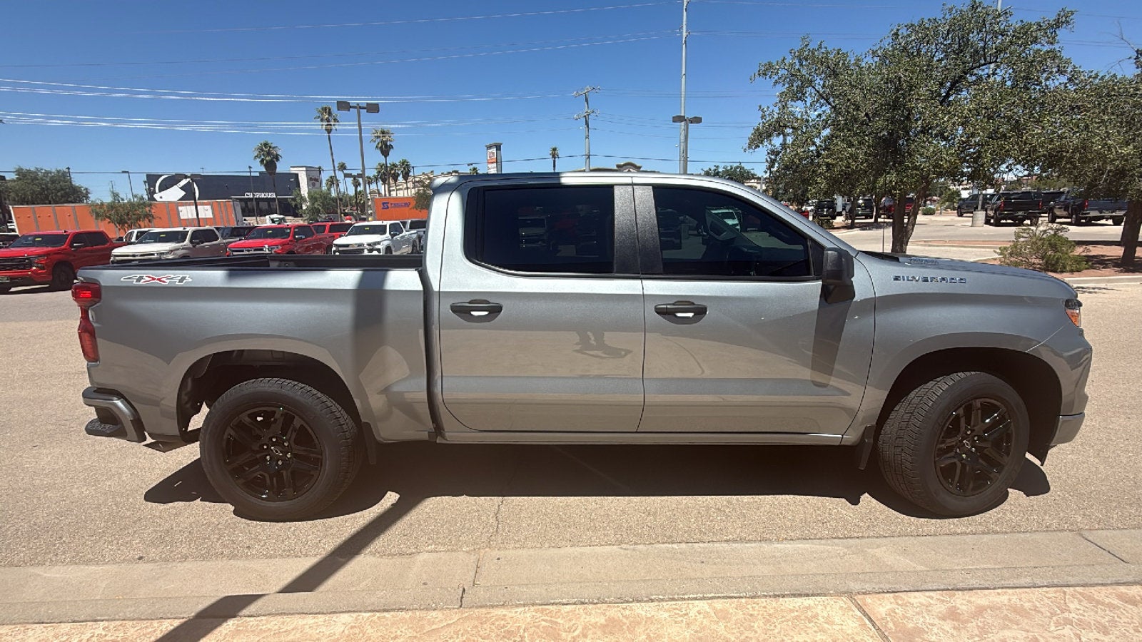 2025 Chevrolet Silverado 1500 Custom