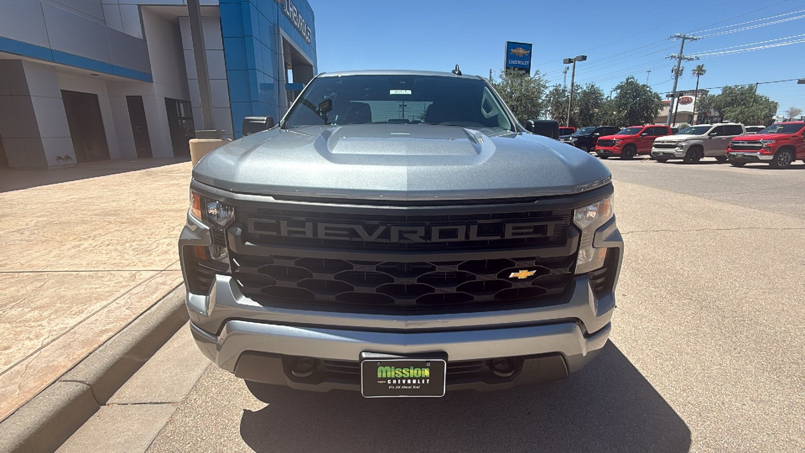 2025 Chevrolet Silverado 1500 Custom