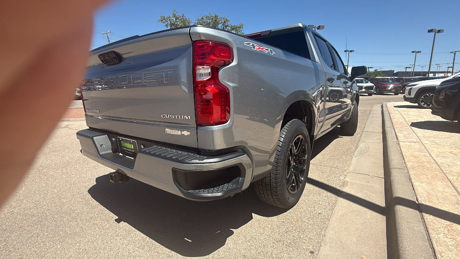 2025 Chevrolet Silverado 1500 Custom