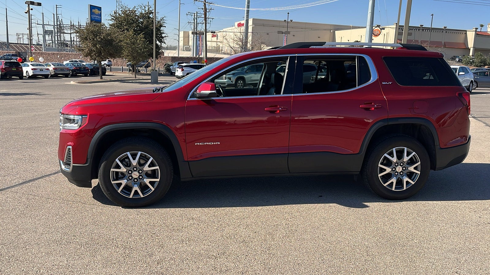 2023 GMC Acadia SLT