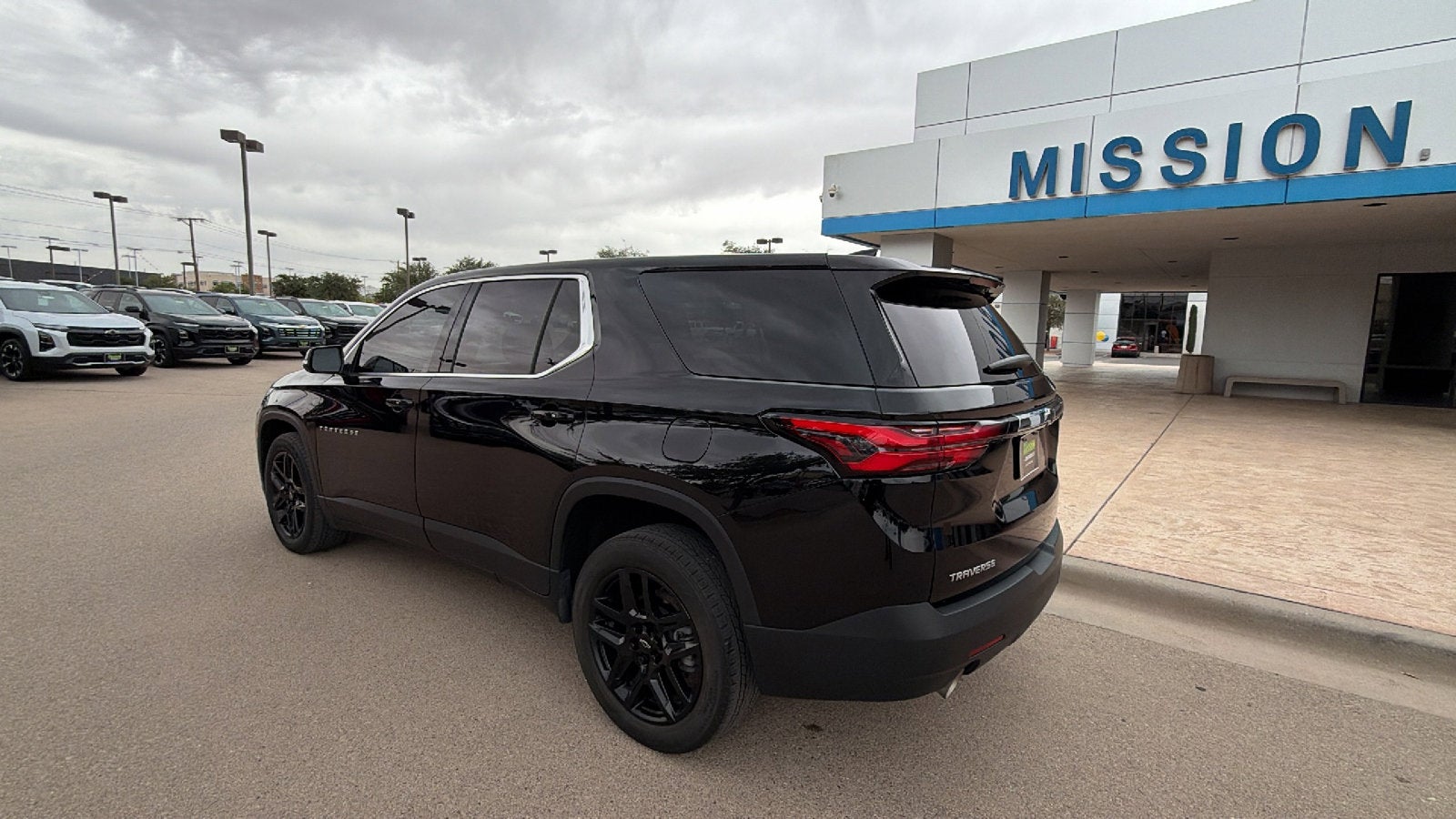 2023 Chevrolet Traverse LS