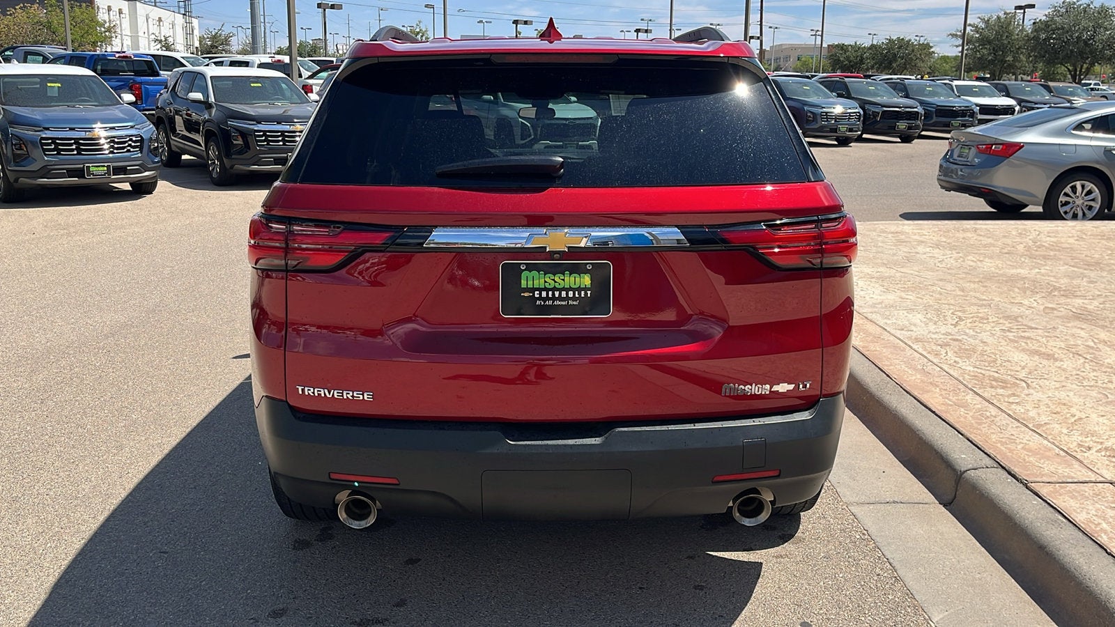 2023 Chevrolet Traverse LT Cloth