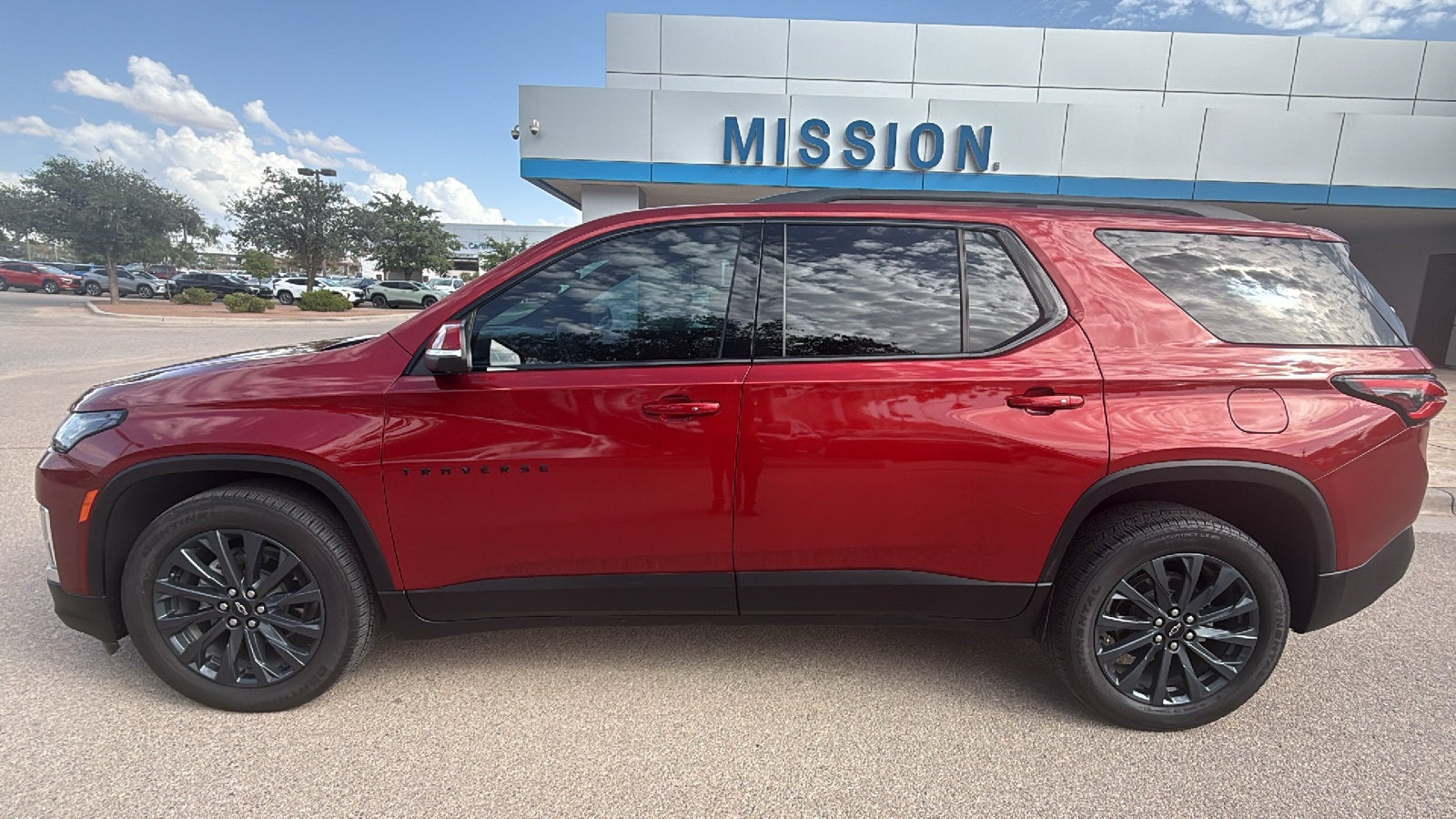 2023 Chevrolet Traverse RS