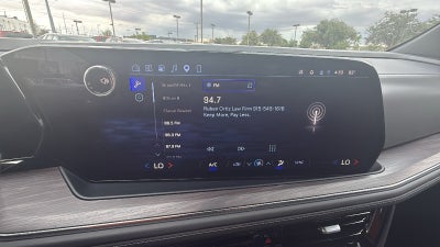2025 Chevrolet Suburban LS