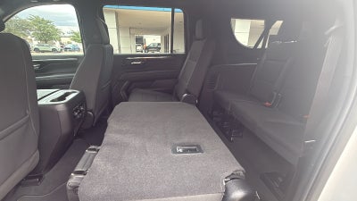 2025 Chevrolet Suburban LS