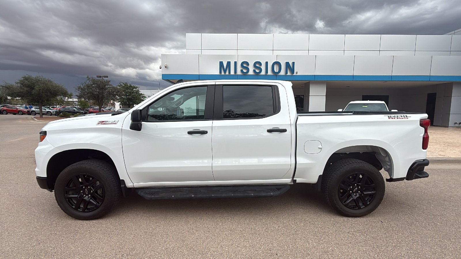 2025 Chevrolet Suburban LS