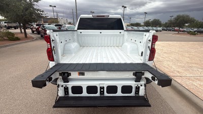 2025 Chevrolet Suburban LS