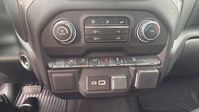 2025 Chevrolet Suburban LS