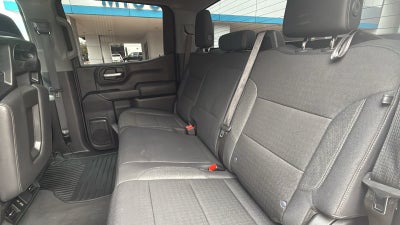 2025 Chevrolet Suburban LS