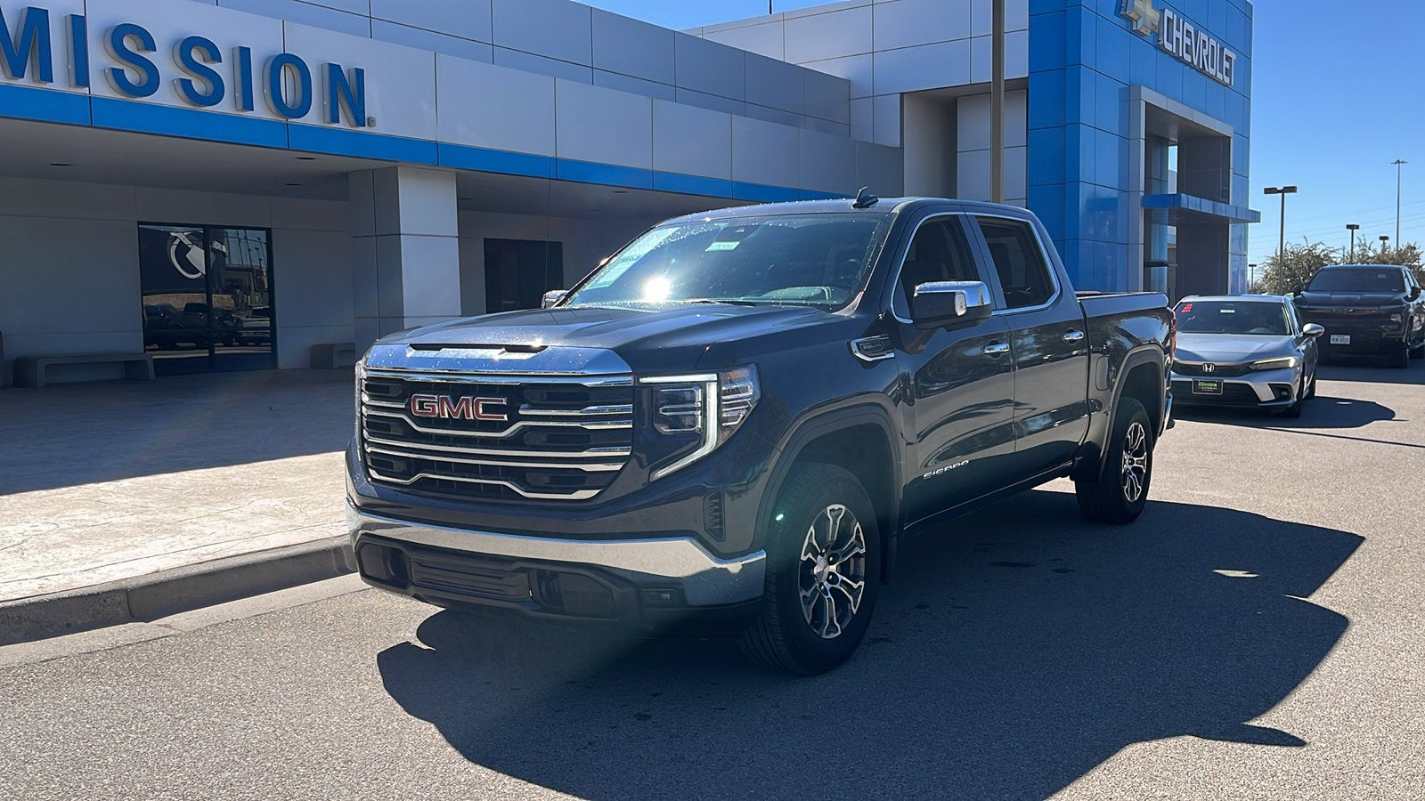 2025 GMC Sierra 1500 SLT