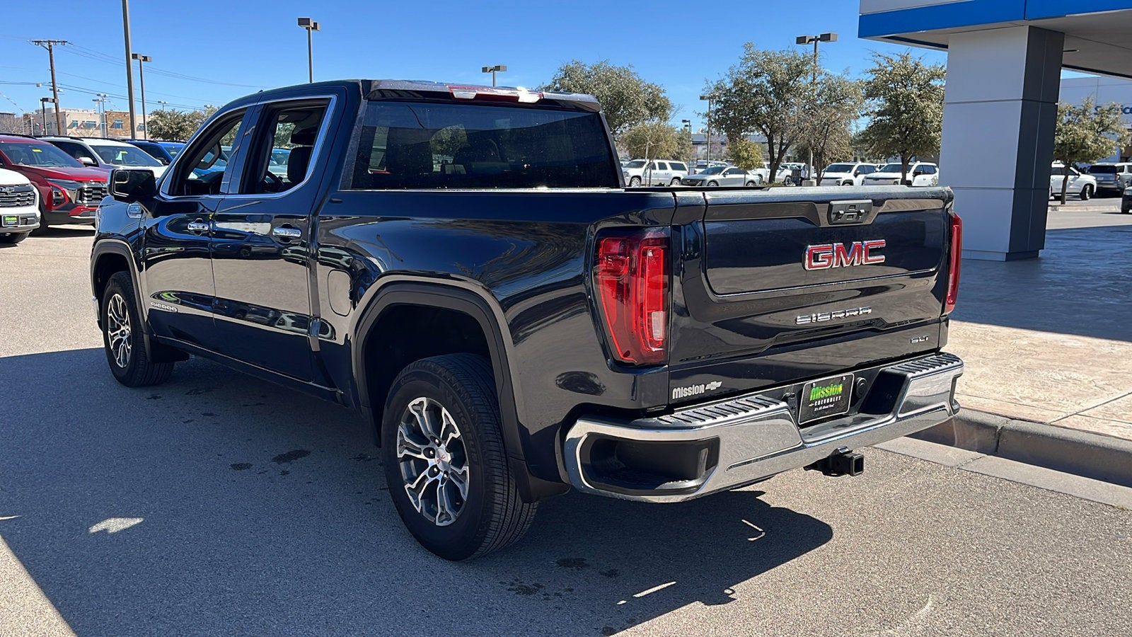 2025 GMC Sierra 1500 SLT