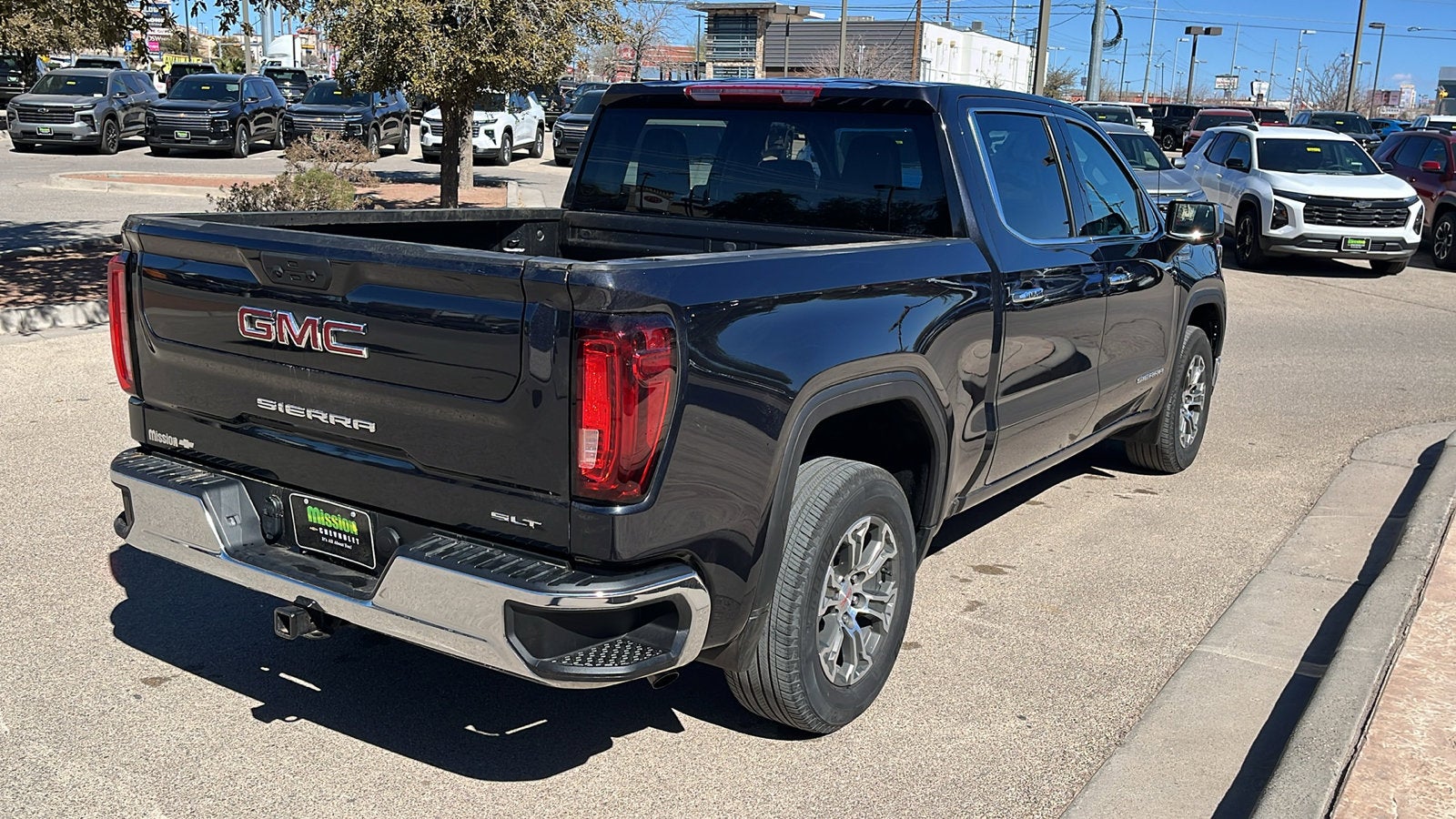 2025 GMC Sierra 1500 SLT