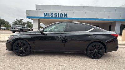 2022 Nissan Altima SR FWD