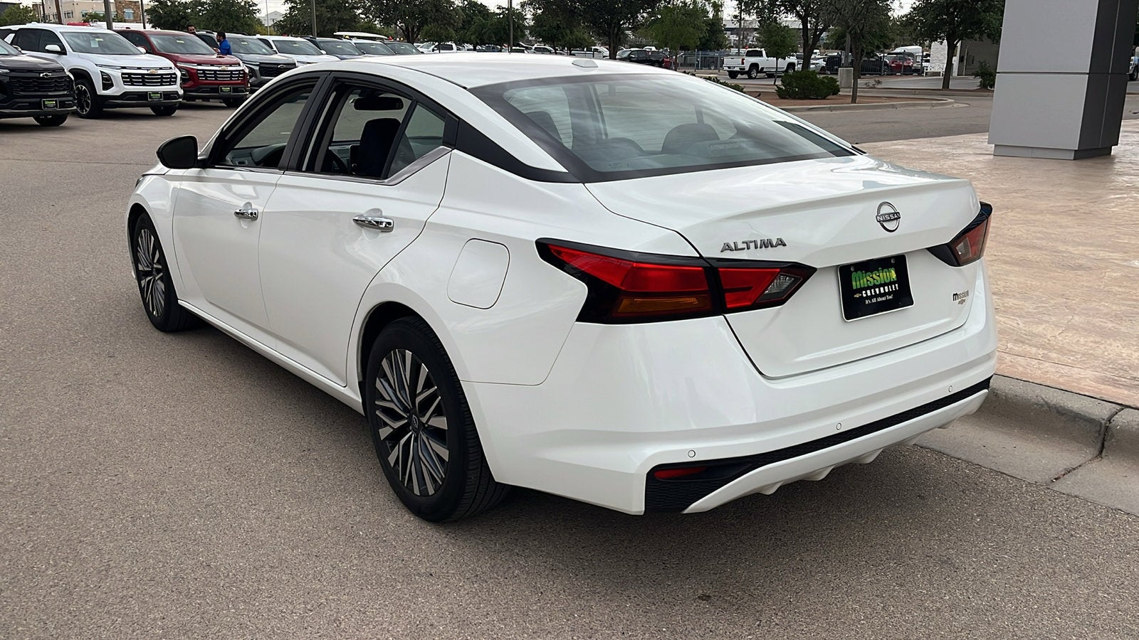 2025 Nissan Altima SV
