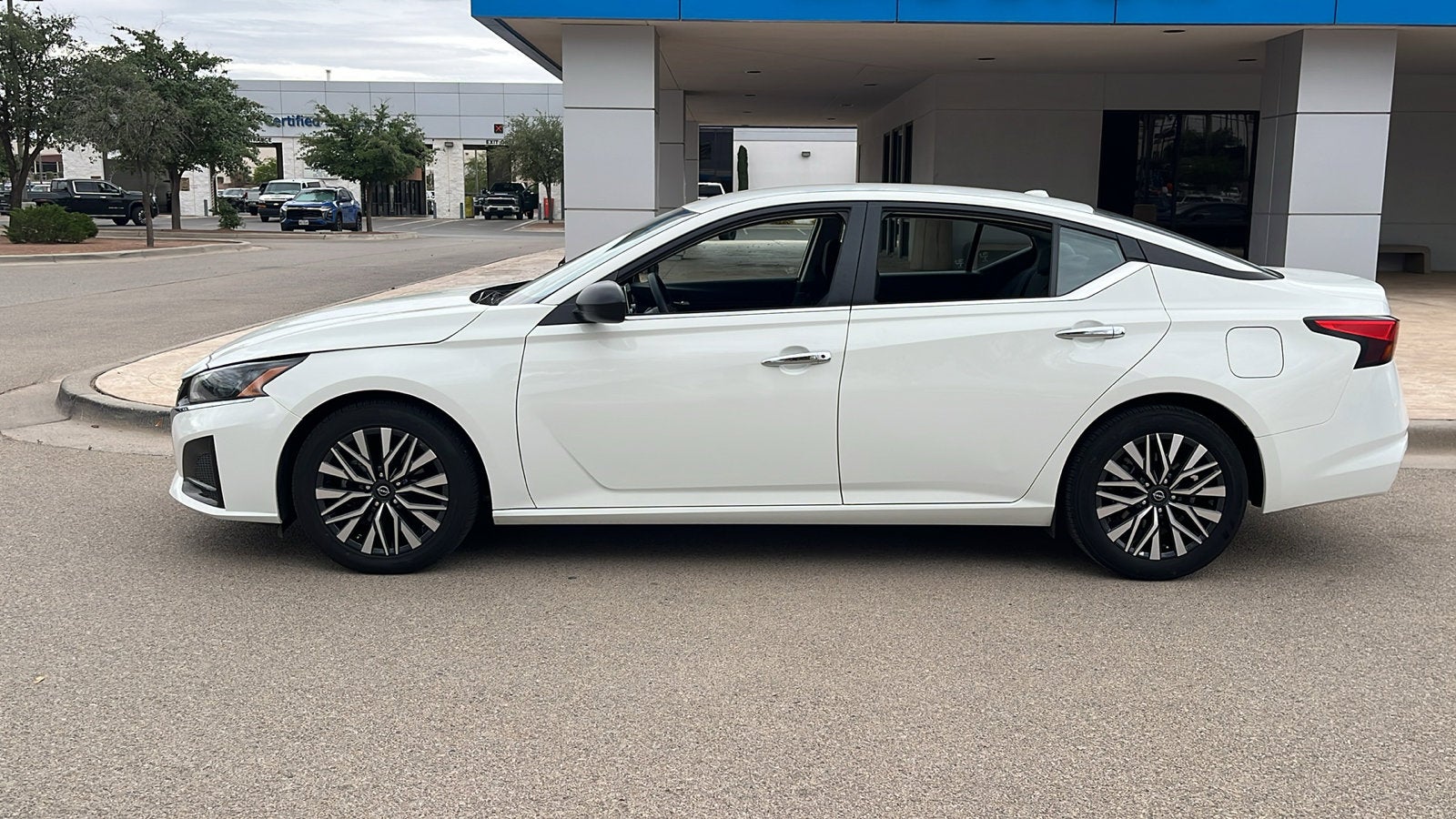 2025 Nissan Altima SV