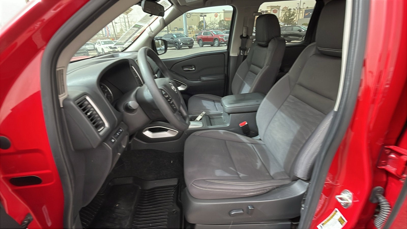 2022 Nissan Frontier SV