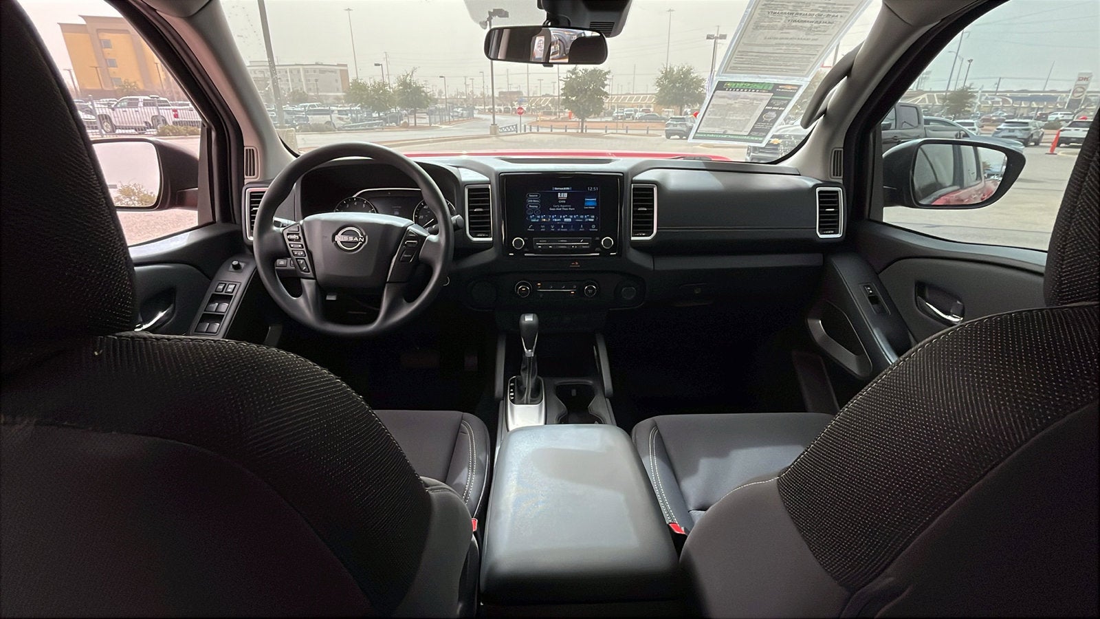 2022 Nissan Frontier SV