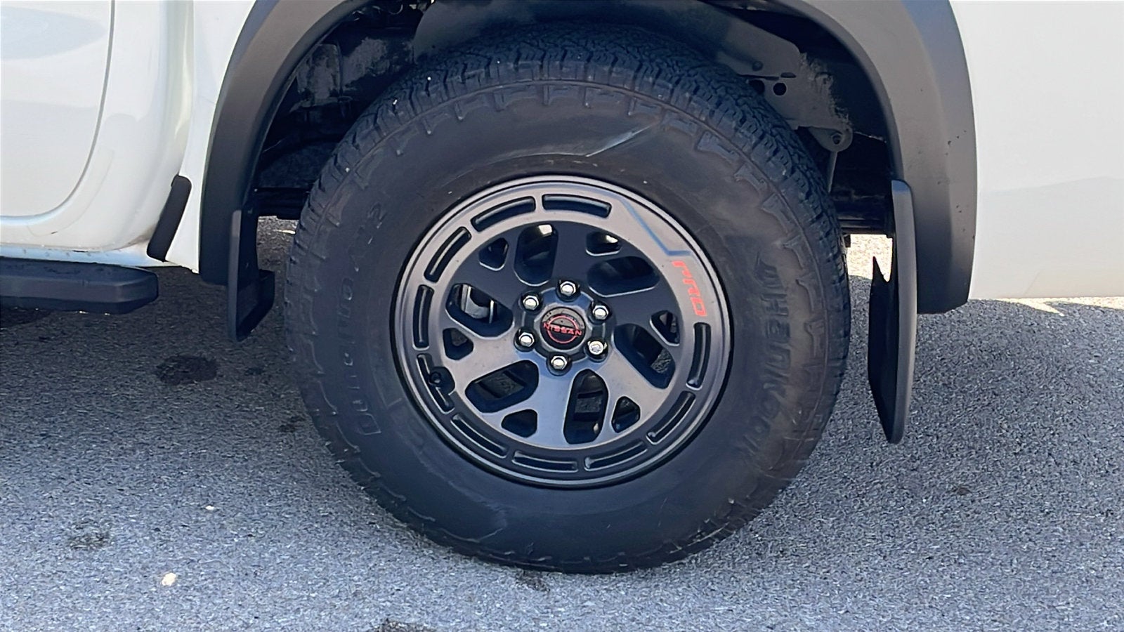 2025 Nissan Frontier Crew Cab PRO-X 4x2