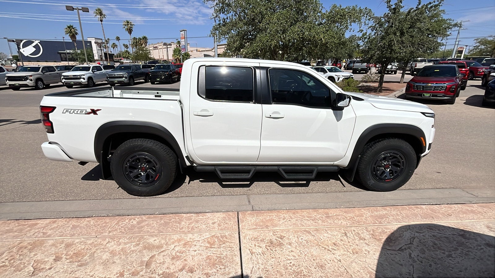 2025 Nissan Frontier Crew Cab PRO-X 4x2