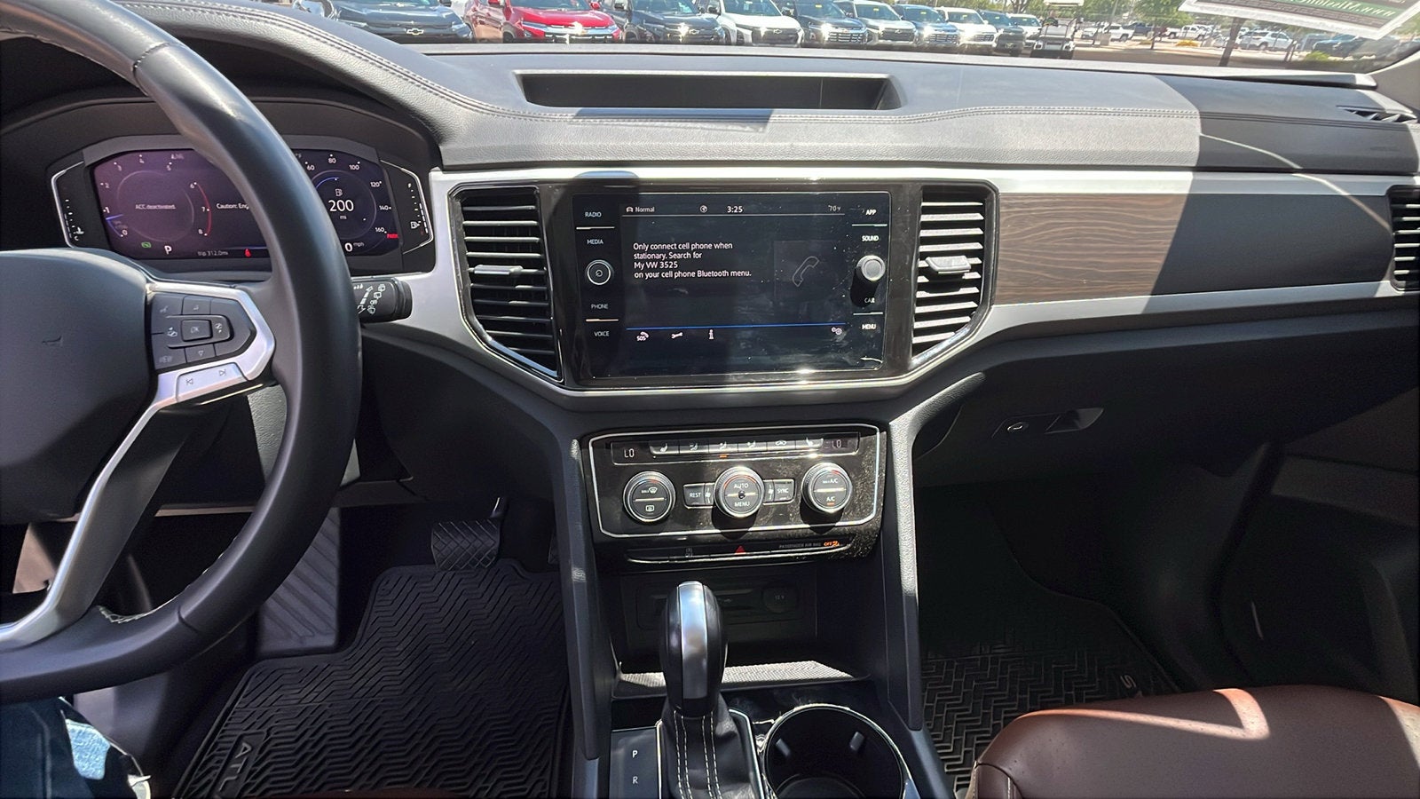 2023 Volkswagen Atlas 3.6L V6 SE w/Technology