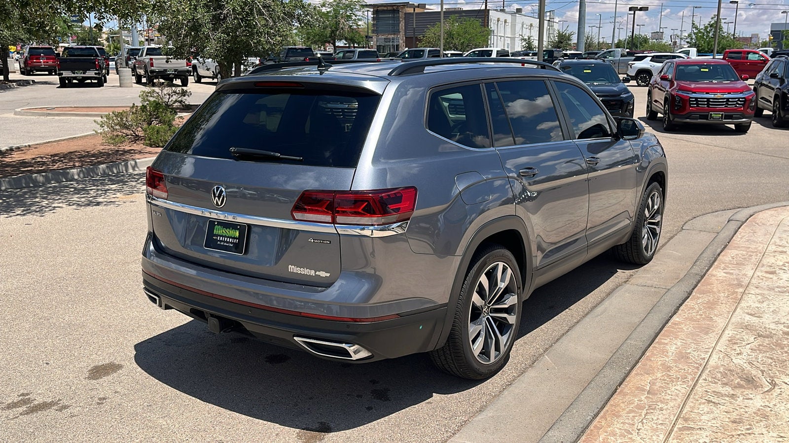 2023 Volkswagen Atlas 3.6L V6 SE w/Technology