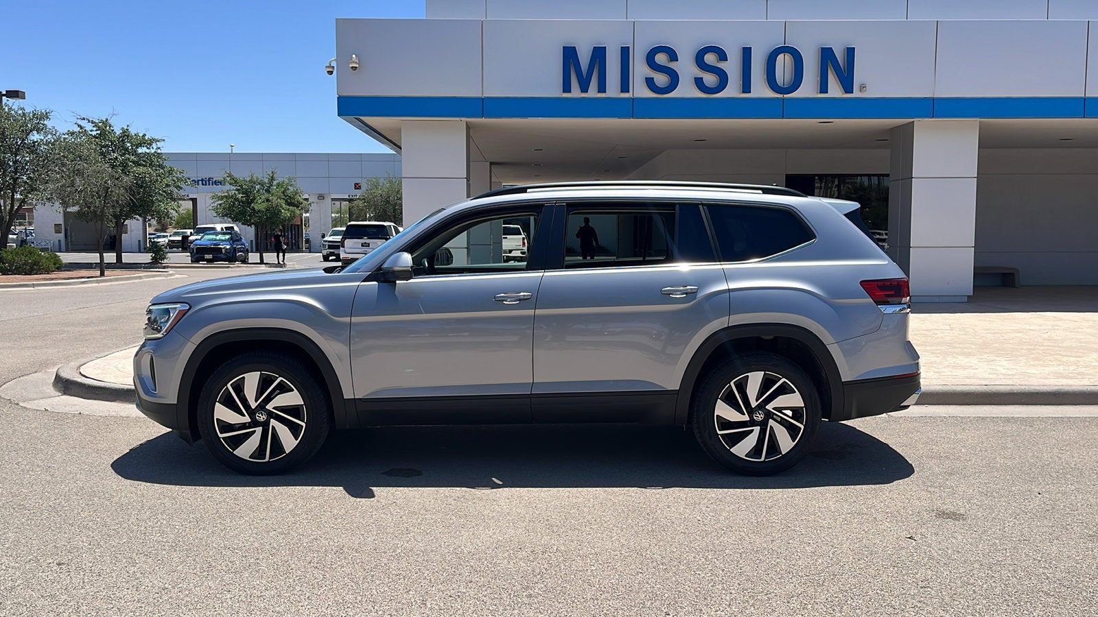 2024 Volkswagen Atlas 2.0T SE w/Technology