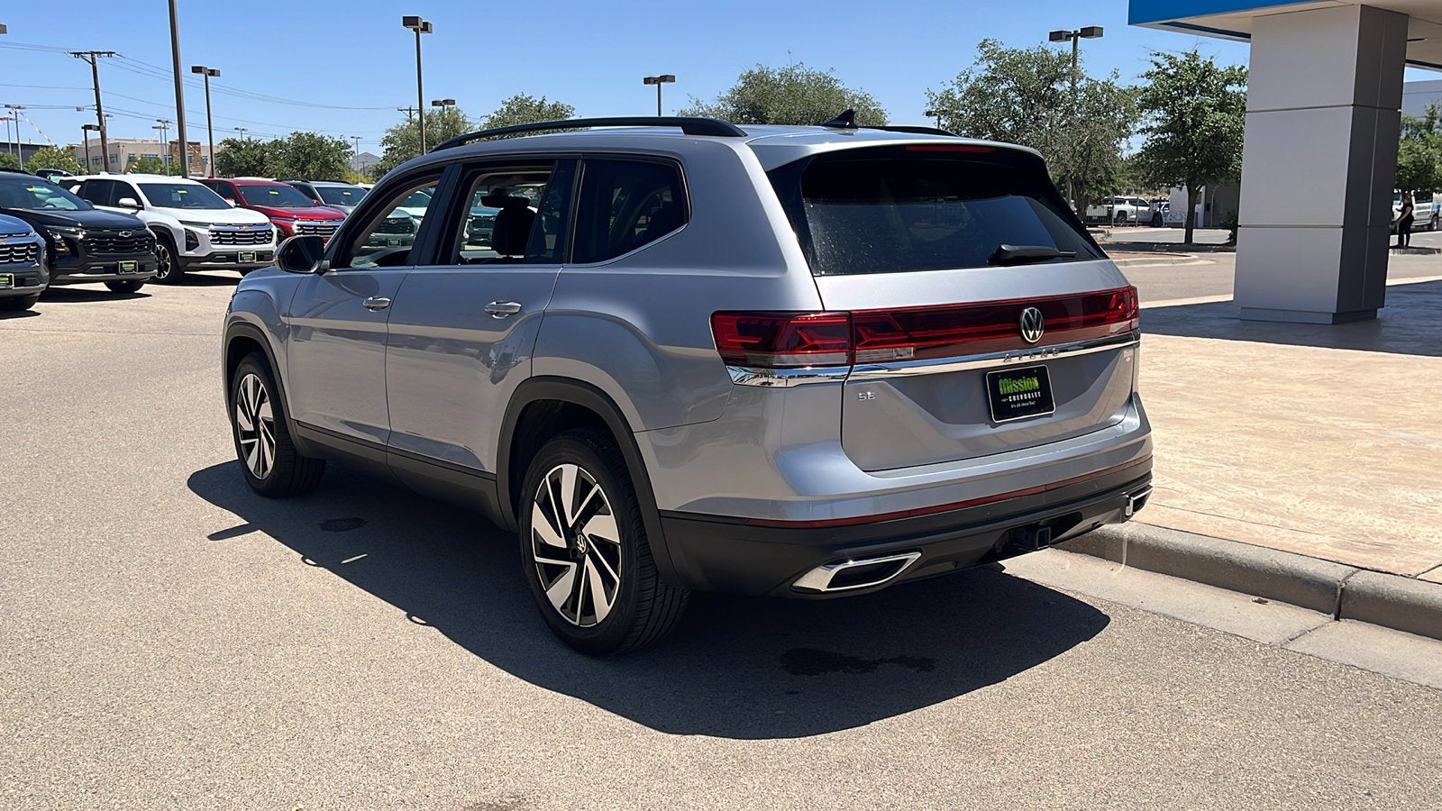 2024 Volkswagen Atlas 2.0T SE w/Technology