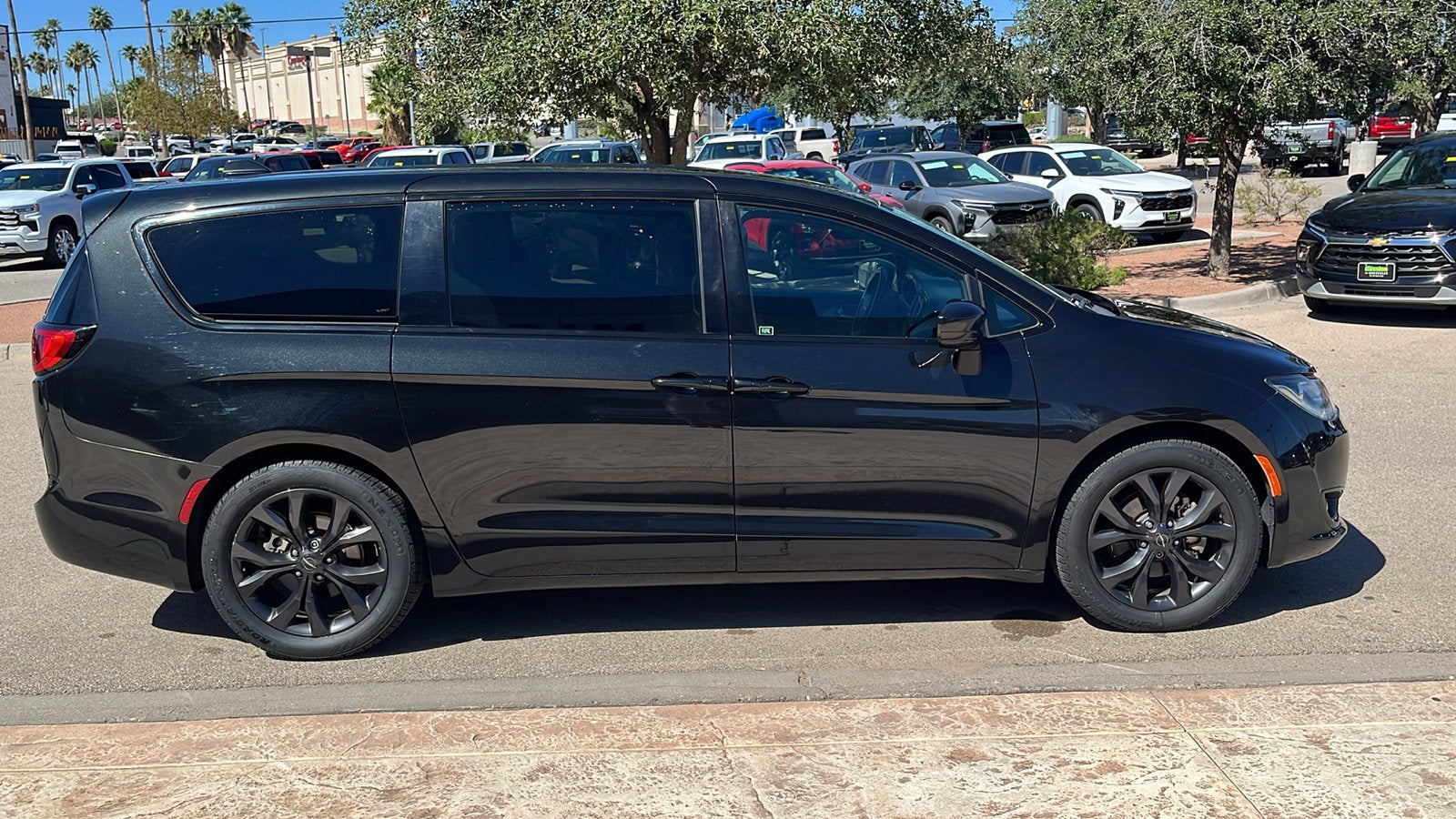2019 Chrysler Pacifica Touring Plus