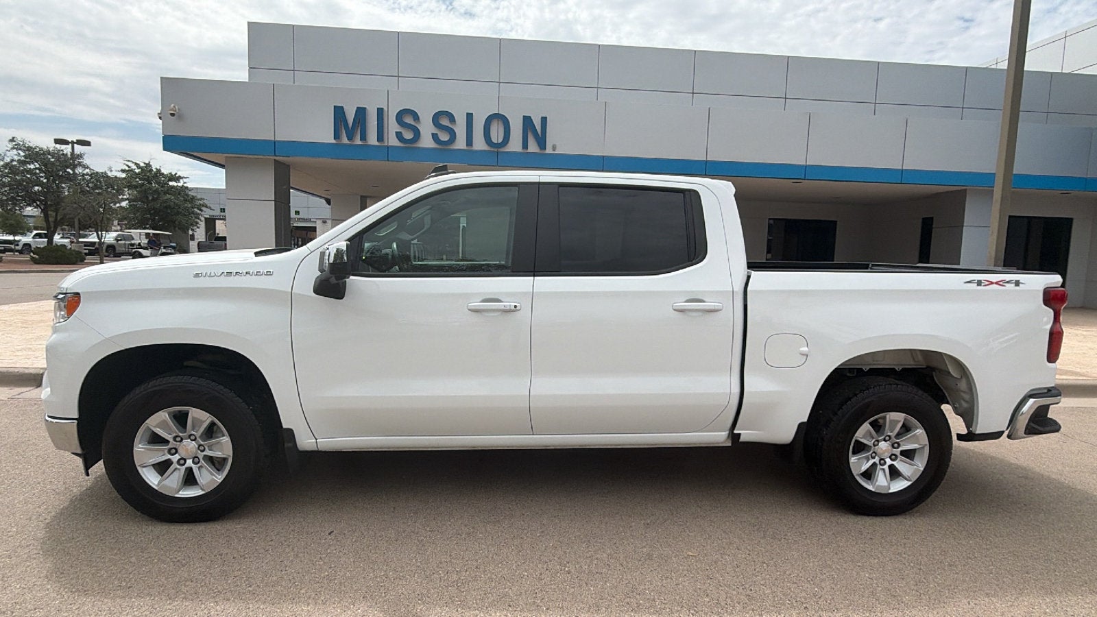 2025 Chevrolet Silverado 1500 LT