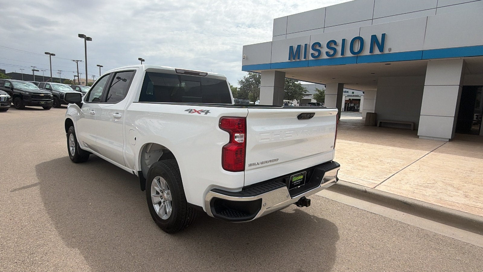 2025 Chevrolet Silverado 1500 LT