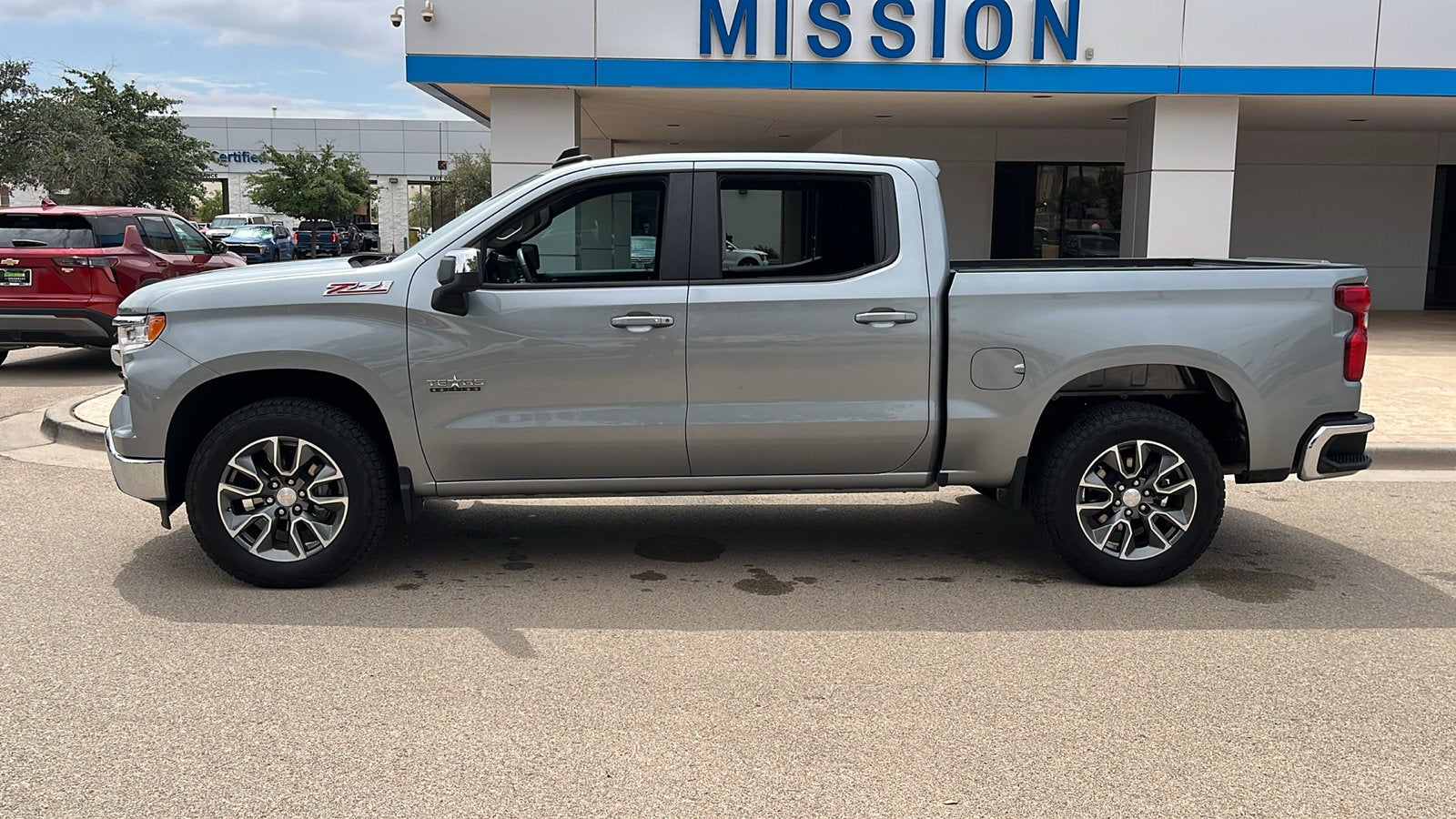 2025 Chevrolet Silverado 1500 LT