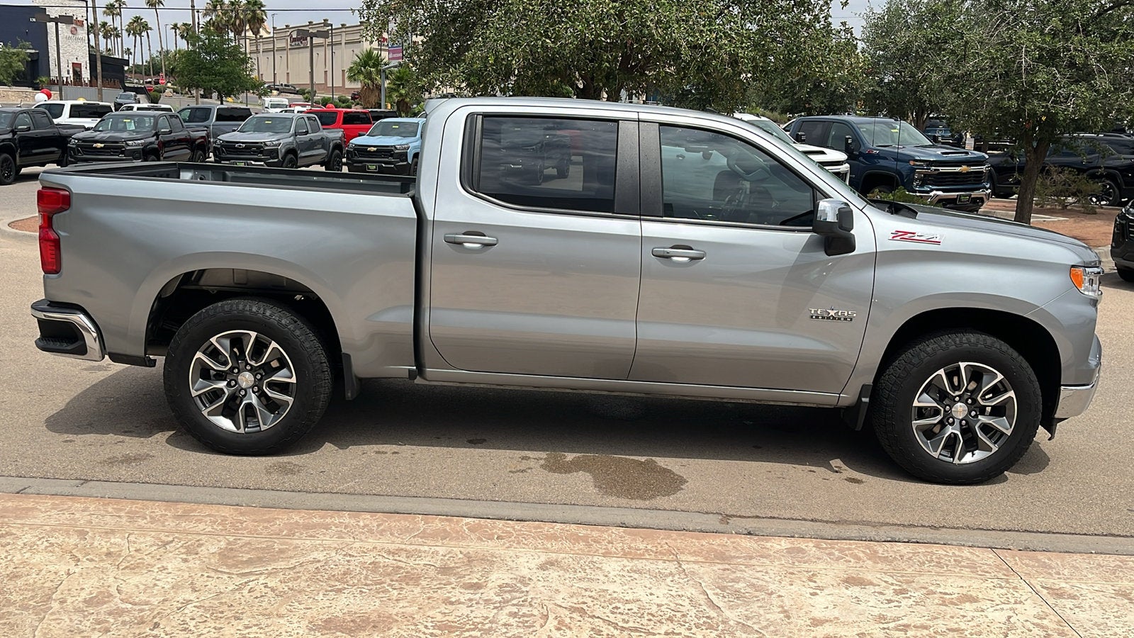 2025 Chevrolet Silverado 1500 LT