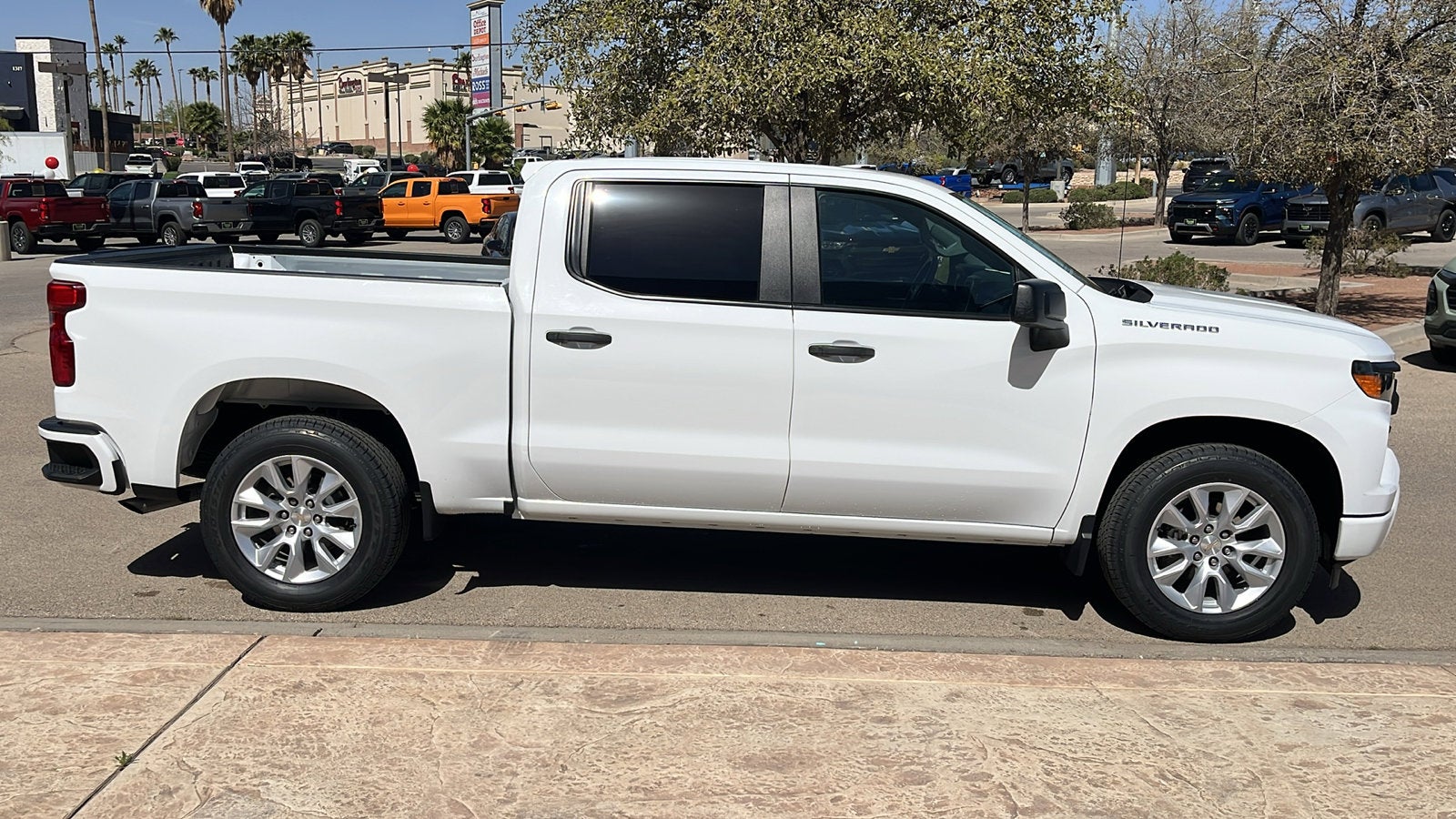 2023 Chevrolet Silverado 1500 Custom