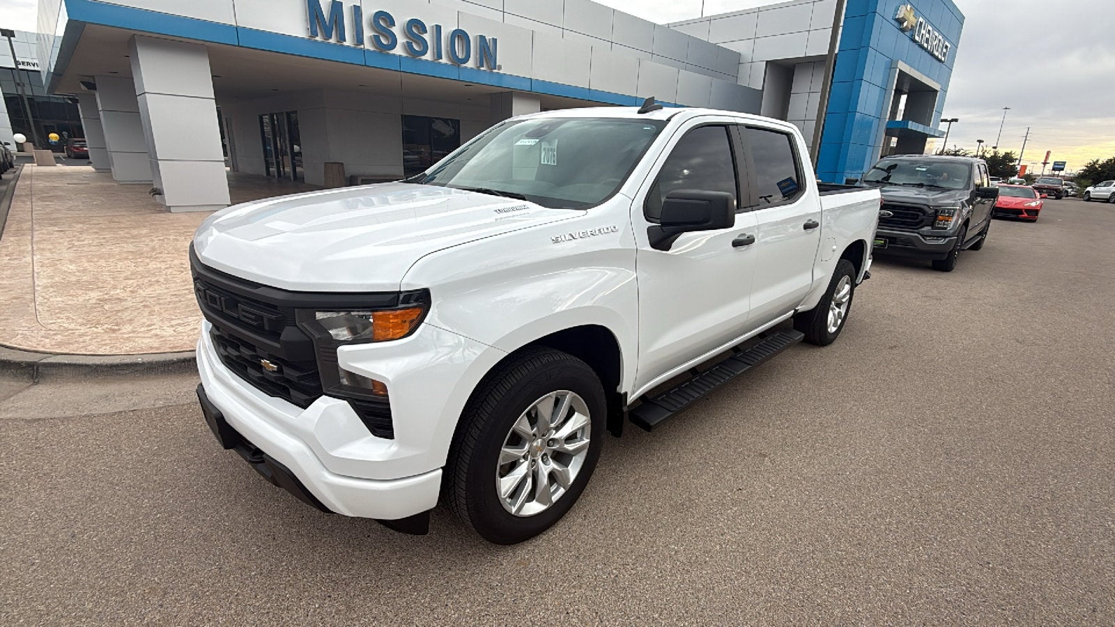 2024 Chevrolet Silverado 1500 Custom