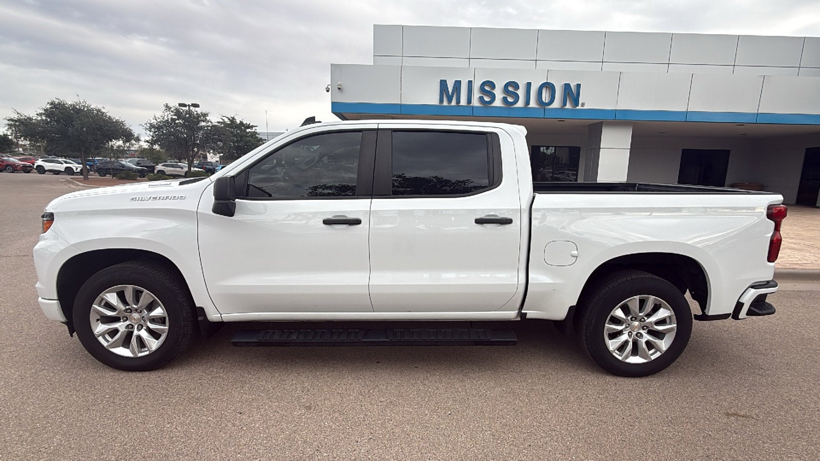 2024 Chevrolet Silverado 1500 Custom