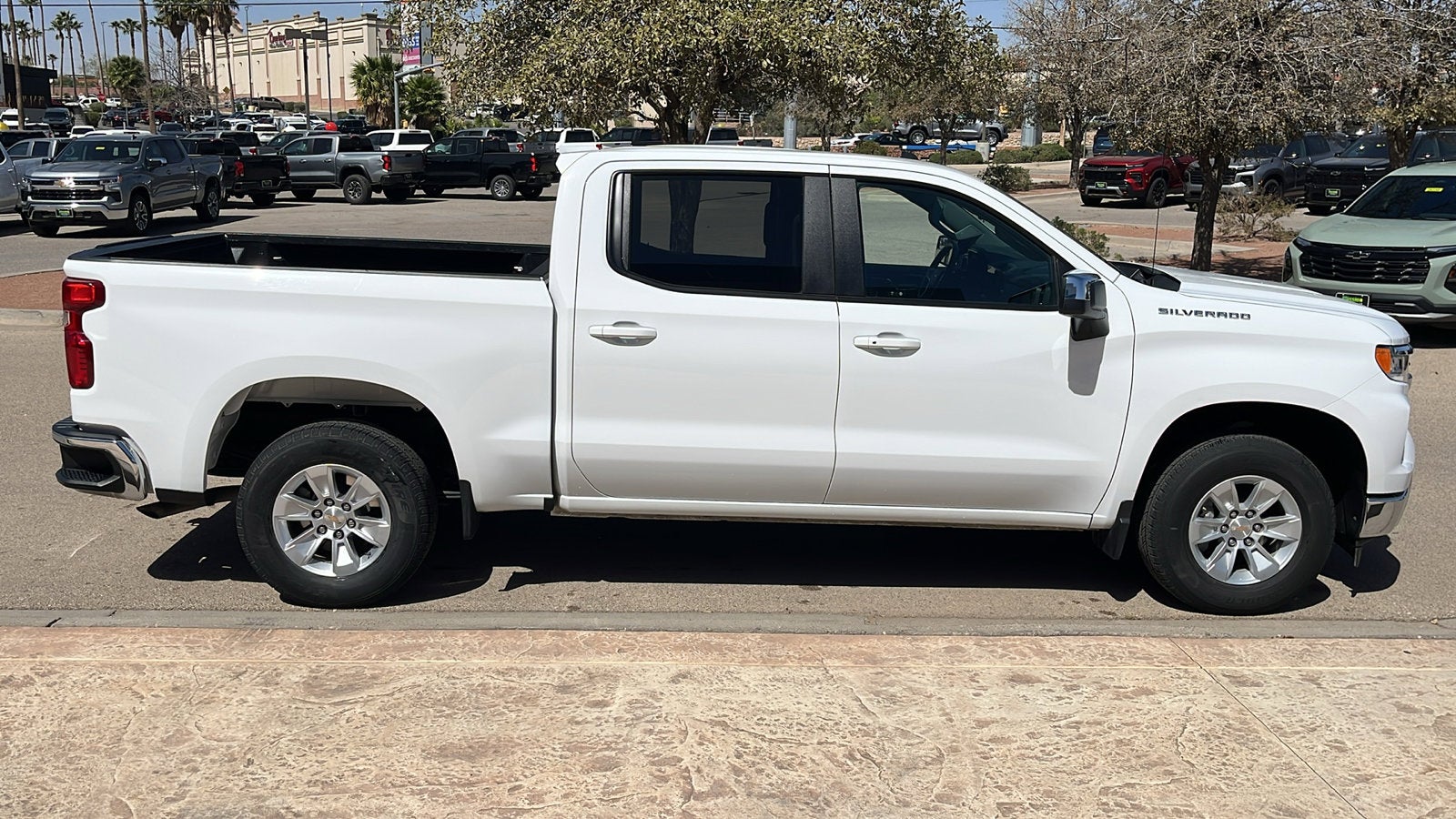 2025 Chevrolet Silverado 1500 LT
