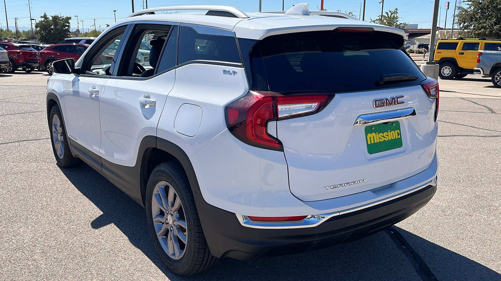 2023 GMC Terrain SLT