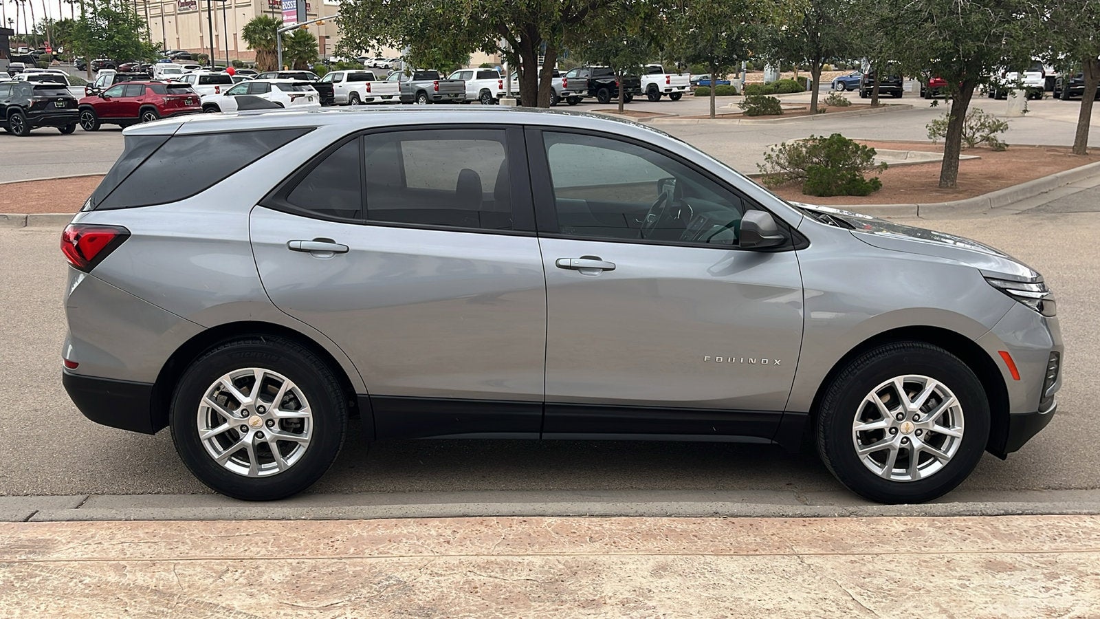 2024 Chevrolet Equinox LS