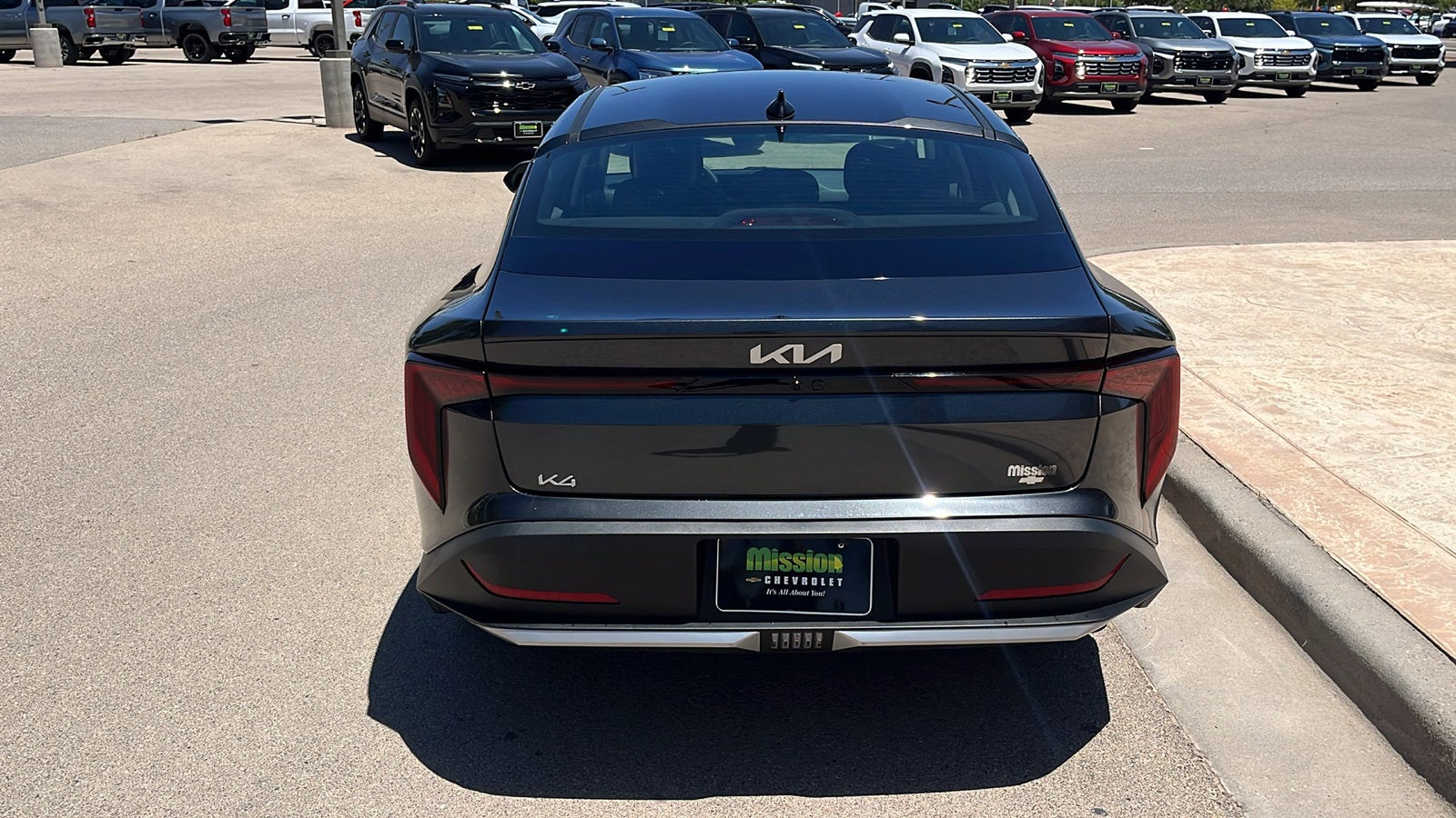2025 Kia K4 LXS