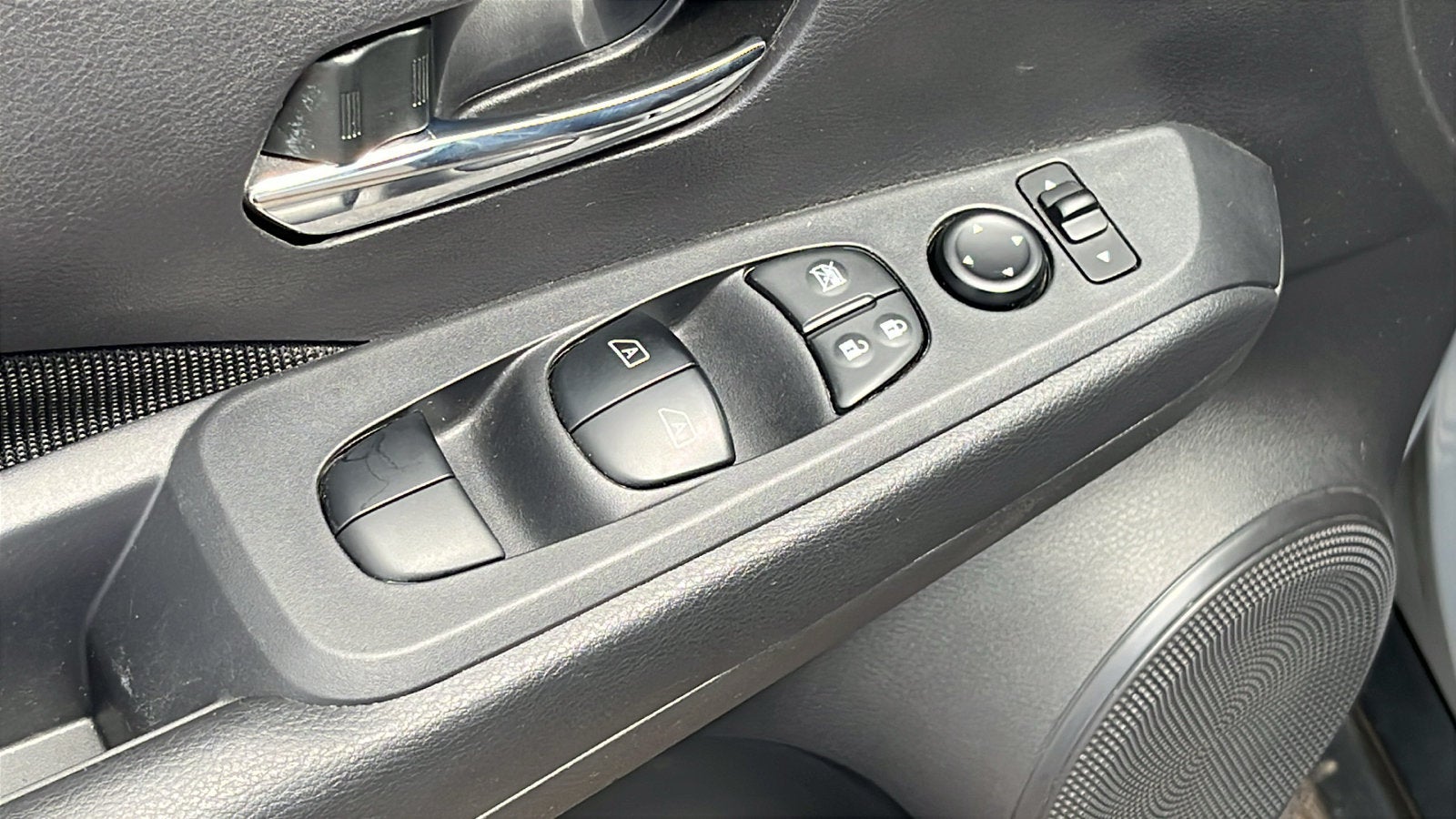 2024 Nissan Kicks SV Xtronic CVT