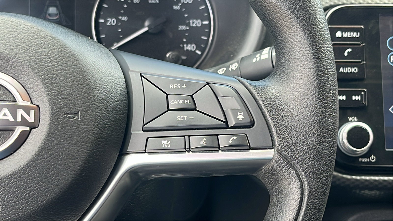 2024 Nissan Kicks SV Xtronic CVT