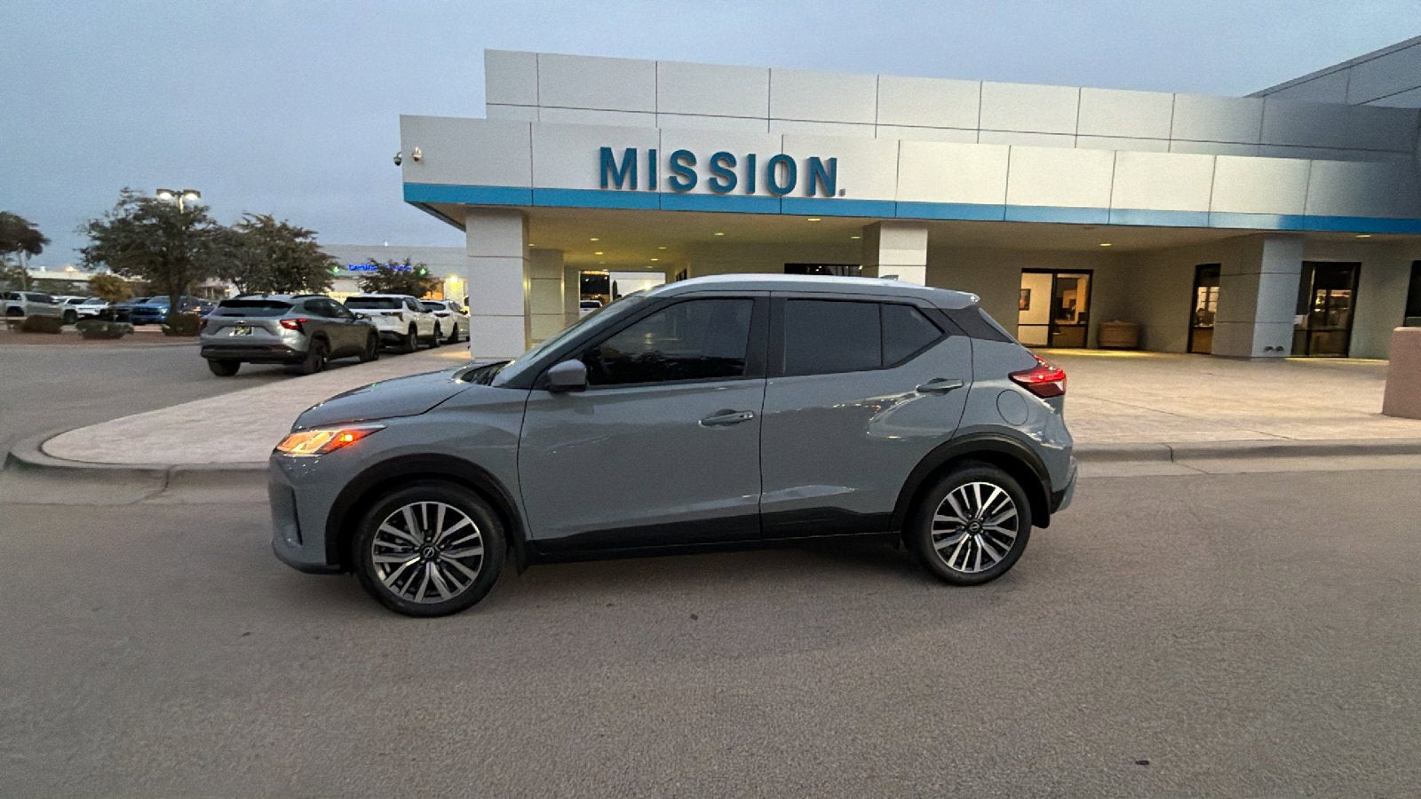 2024 Nissan Kicks SV